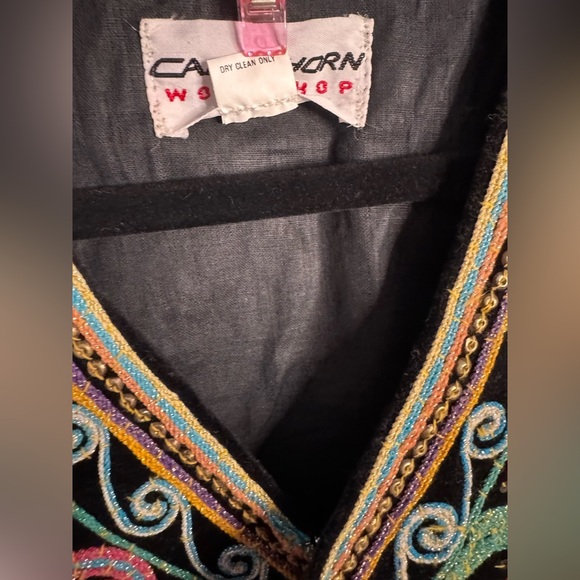 VTG Carol Horn Embroidered Vest - Picture 6 of 7